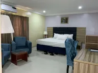 ลิส โฮเทล แอนด์ สวีทส์ โรงแรมใน