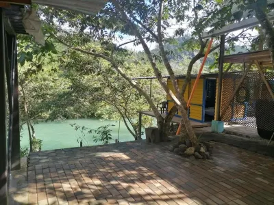 Room in Cabin - Rafting Hut by the River Hotels in 