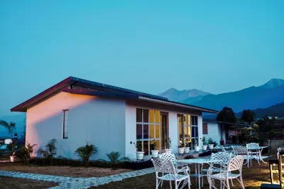 Bir Valley Retreat Hotels near Shiv temple,dhang
