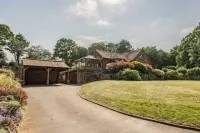 Host Stay Millwood