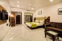 Nivanta Hotel Panchgani - موقف سيارات