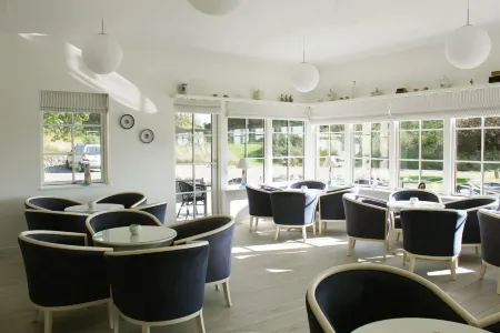 Hotel Højbysø Отели в г. Farevejle