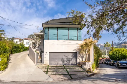 Casa Cordell by Oraklus