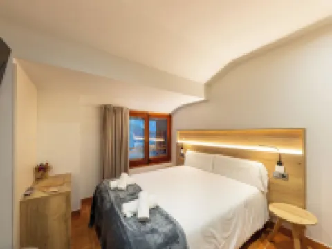 Hotel Restaurant Camp del Serrat Hotels in Encamp