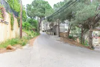 Orano -Chic 2-Bedroom Apt in Bsalim