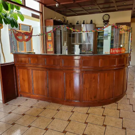 D'Cardenas Hotel