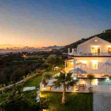 Pantheon Villa Svoronata Hotel Exterior