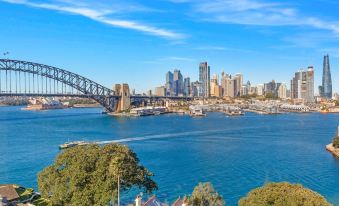 Kozyguru | Mcmahons Point | Opera House View