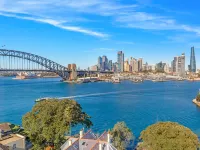 Kozyguru | Mcmahons Point | Opera House View