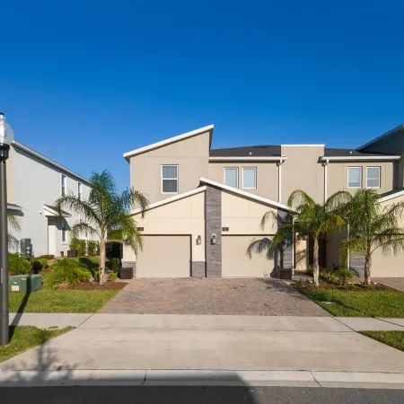 No Stairs 2Br Apartment at Champions Gate CG781