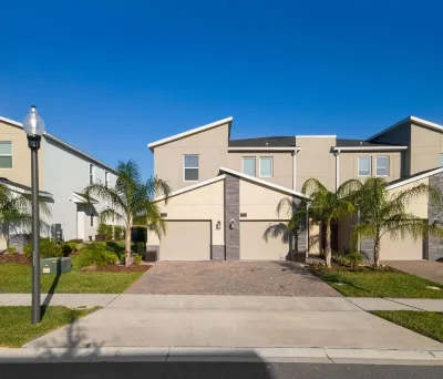 No Stairs 2Br Apartment at Champions Gate CG781