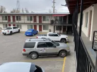 Dunes Inn Alamosa - parking