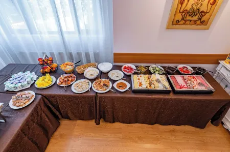 Vila Zorile Отели в г. Брашов