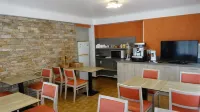 Hôtel Charles Hotels in Taradeau