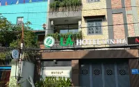 Lá Phan Huy Ích Hotel Các khách sạn gần Cửa Hàng TiTi