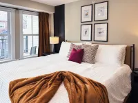 Music City Vibe ~ Luxe ~ PVT Deck ~ DWTN ~ <2min to MKT SQ - 4-Star