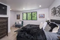 Red Elephant Resort next to the Big Wood River - When Only the Best Will do.