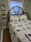 Beautiful condo with a waterview is a short walk to shops and restaurants.