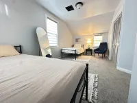 The Oasis - Your Luxury 2BR/1.5BA Home in Downtown Modesto