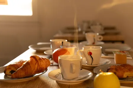 Enzo Hotels Quimperle by Kyriad Direct Отели в г. Редене