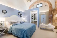 Gallo Cedrone a Home with Outdoor