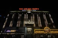 The Golden Crown Hotel Banquet & Cafe Hoteles cerca de Tajmahal