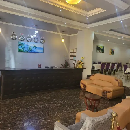 Palm Palace Hotel