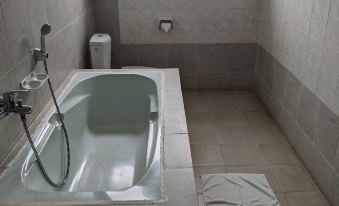 Veronica Guest House