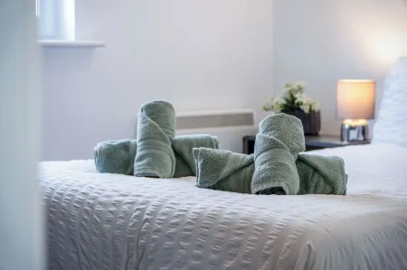 Beach View - 2 Bed Apartment - Llanelli Отели в г. Лланелли