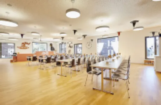 รีกา-เฟอร์เรียนดอร์ฟ บลัทเทน-เบลัลพ์