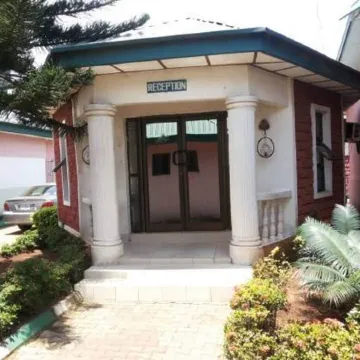 Room-Garentiti Apartment - Silver Room I