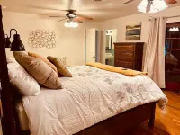 Central 3-bedroom house in Redding with Pool & Vintage Bar Room