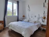 Pretty and Bright Renovated House in the Center of Trégunc with Enclosed Garden Hotels in Tregunc