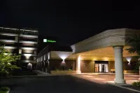 DoubleTree by Hilton Dayton Fairborn - parking