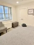 6K Stunning New Modern Condo w/ Private Balcony