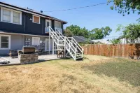 6 bedroom spacious living near downtown - Huvilat