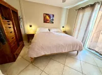 Central Encinitas, 1.4 Miles from Beach