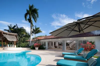 Punta Aguila Spectacular 4 Bdr / 6 Bath Free Golf Cart  Chef and Waiter Included Hotels in 