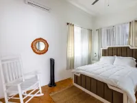 Rainforest Retreat 15 min from the beach ルキリョのホテル
