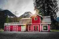 Red Barn.... Hotel dekat West Coast Railway Heritage Park