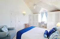 Luxury Beachfront Apartment