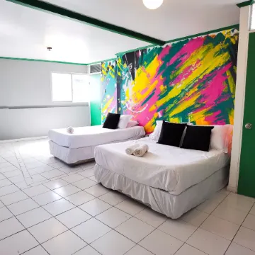 Hotel Velero Express Отели рядом с достопримечательностью «Пляж Каванча»