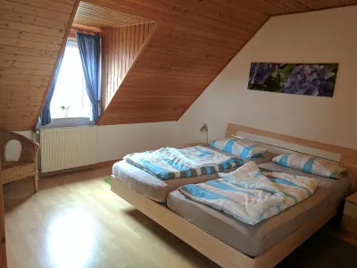 Quietly located vacation home near the beach & harbor in Carolinensiel - WLAN+pets