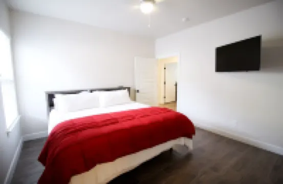The Campus Cottage on Elm is the ideal University of Oklahoma gameday residence