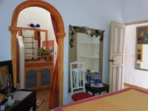 Villa typique, indépendante, jardin Parc Privé d'une belle propriété sécurisée.