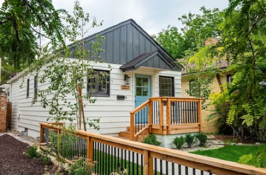 Historic District North End Cottage