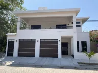 New Modern Third Floor Studio Casa Brisa Fina #1