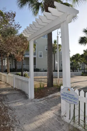 Best Location in Miramar Beach, August Specials