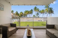 Across from Beach, ocean view, pool, parking, cold AC