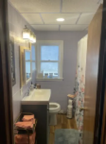 2 Blocks off the Beautiful Shores of Lake Superior!